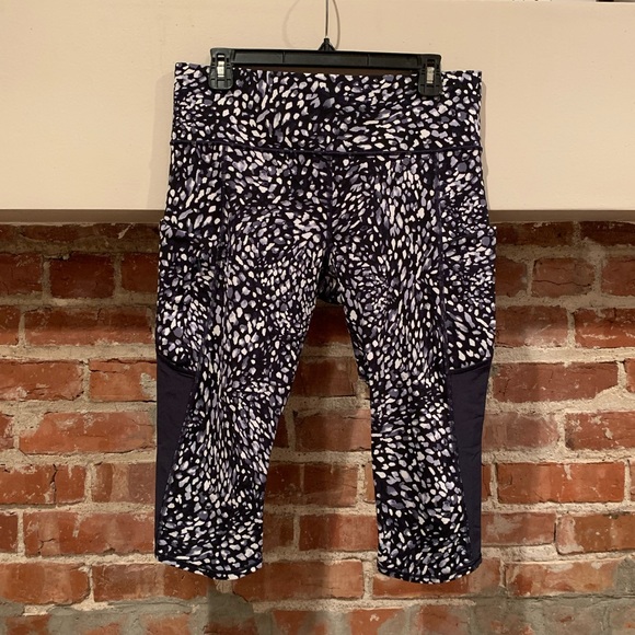 Athleta All In Crop Legging | Womens Large - Picture 3 of 12